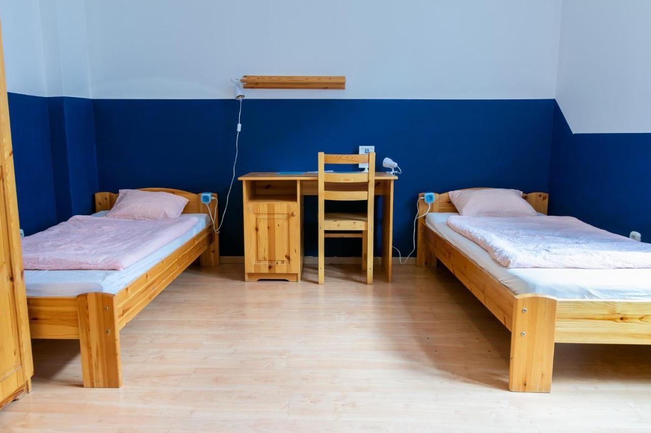 Lima Hostel Győr Zewnętrze zdjęcie