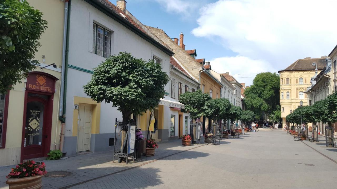 Lima Hostel Győr Zewnętrze zdjęcie